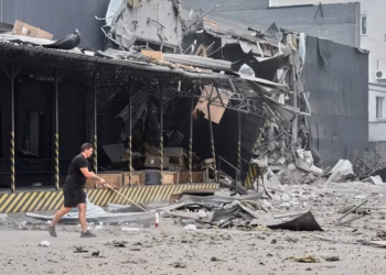 17 persona të vrarë nga sulmet ruse pranë Kievit, thotë Zelensky