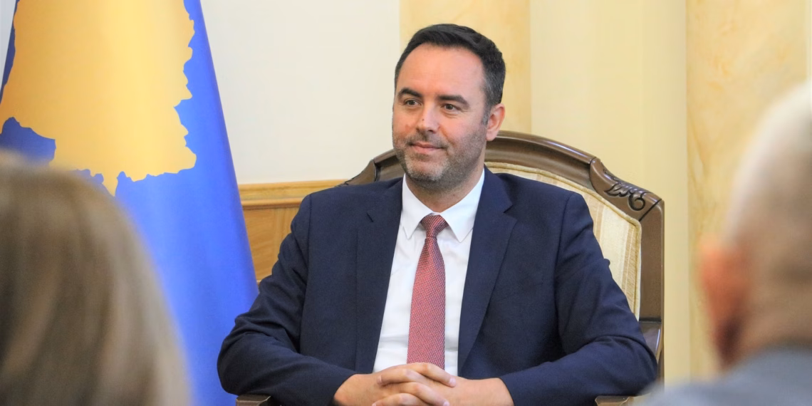 Glauk Konjufca sot para gjykatës, në rigjykimin për hedhjen e gazit lotsjellës në Kuvend