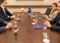 Konjufca pret në takim lamtumirës ambasadorin francez Olivier Guérot