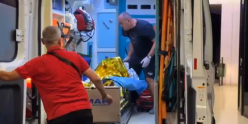 Shpërthen motori i një skafi në Himarë, pësojnë djegie 4 persona