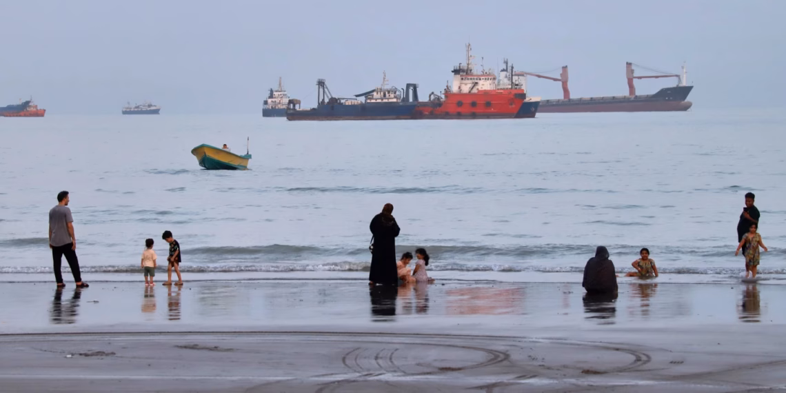 Irani dhe Omani afër arritjes së një marrëveshjeje për Ngushticën e Hormuzit