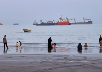 Irani dhe Omani afër arritjes së një marrëveshjeje për Ngushticën e Hormuzit