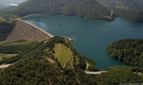 Kërcënimi i Vuçiqit për Ibrin, Janiq: Është rikthim te fantazitë e nacionalistëve serbë
