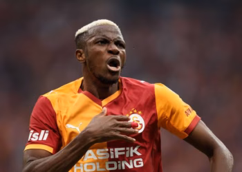 Galatasaray refuzon 130 milionë euro për Osimhenin