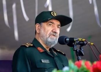 Shefi i sigurisë iraniane: Fqinjët që i bashkohen luftës ekonomike të SHBA-së do të konsiderohen “armiq”