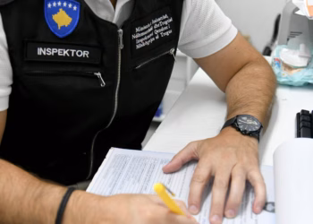 Vazhdojnë inspektimet në treg, kontrollohen produktet e qumështit me mospërputhje