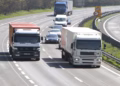 Kufizohet edhe sot qarkullimi i kamionëve mbi 20 tonë në autostrada