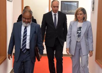 Kusari-Lila pret në takim delegacionin e Bangladeshit, synohet thellimin e bashkëpunimit ekonomik