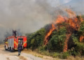 Zjarret në Shqipëri, 4 vatra aktive, tre helikopterë në terren