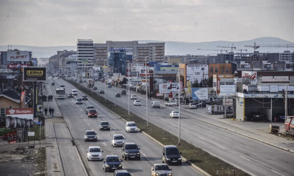 Nga sot pezullohen përkohësisht katër linja autobusësh nga katër fshatra të Fushë-Kosovës drejt Prishtinës