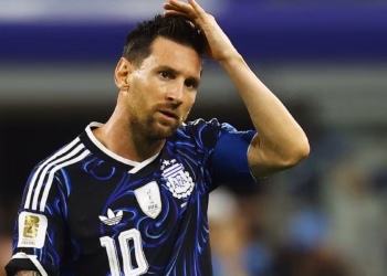 Leo Messi shkëputet nga futbolli?