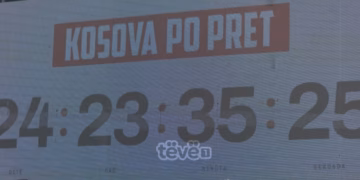 Nis “ora e pritjes” – djali Rexhep Selimit dhe ai i Jakup Krasniqit shtypin butonin