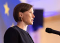 Palatova largohet nga Kosova, u bën thirrje politikanëve për bashkëpunim konstruktiv me BE-në