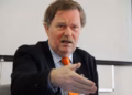 Ish-ambasadori Bosch: Shpresoj që BE t’ia bëjë kusht Ukrainës njohjen e Kosovës, sikur Serbisë