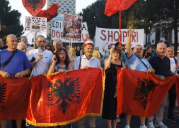 Mbahet protesta e 79-të në Tiranë