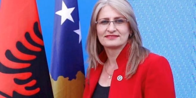 Teuta Haxhiu nga Aleanca kritikon vonesën e katalogut të teksteve: Prindërit janë vënë nën presion
