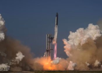 Një raketë e SpaceX u përplas me Hënën, ashtu siç ishte parashikuar nga shkencëtarët
