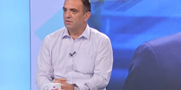 Pozhari pas takimit Kurti-Abdixhiku: Jam kurreshtar për datën e zgjedhjeve