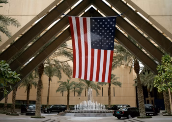Ambasada amerikane në Arabinë Saudite lëshon alarm sigurie për amerikanët