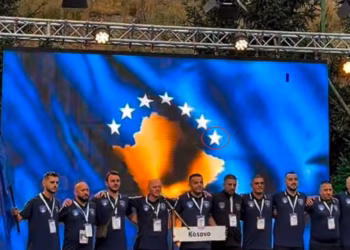 Maqedonia e Veriut e paraqet flamurin e Kosovës me 7 yje