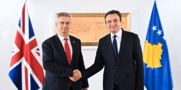 Kurti pret ambasadorin britanik, diskutojnë për bashkëpunimin Kosovë-Britani