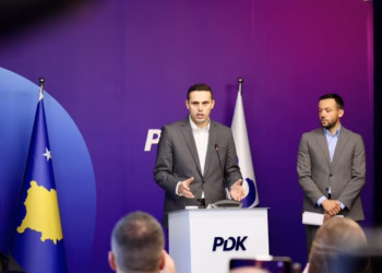 PDK: Qeveria ta sjellë sa më parë për votim në Kuvend Projektligjin për ndryshimin e Ligjit për Dhomat e Specializuara