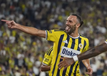 Vedat Muriqi shpërthen me 4 gola, Fenerbahçe e turpëron Eyupsporin