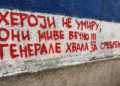 Ndërsa Vuçiq lobon në OKB, Serbia mbushet me murale në glorifikim të Ratko Mlladiqit