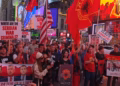 Diaspora shqiptare proteston në Times Square,kërkon liri për ish-krerët e UÇK-së
