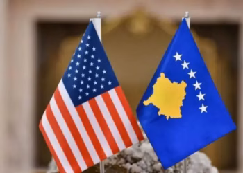 Ambasada amerikane reagon për kosovarin e ekstraduar për sulme kibernetike: Shembull i bashkëpunimit me Kosovën