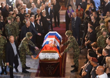 Mbretëria e Bashkuar thërret ambasadorin serb pas funeralit me nderime për Ratko Mladiçin