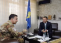 Peci pas takimit me Komandantin e KFOR-it: Angazhohemi për hapjen e urave të bashkëpunimit