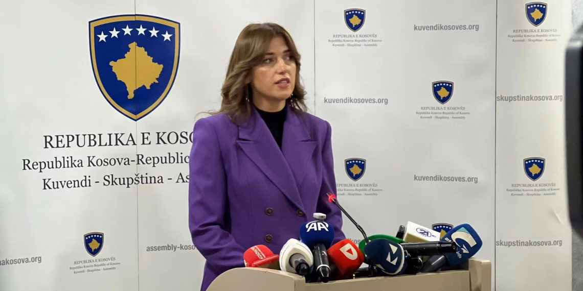 Haxhiu: Nuk i ndihmojmë Kosovës dhe të akuzuarve në Hagë nëse shkojmë në zgjedhje