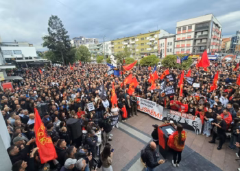 Përfundojnë protestat në 14 qytete të Kosovës, pas pak fillon Prishtina