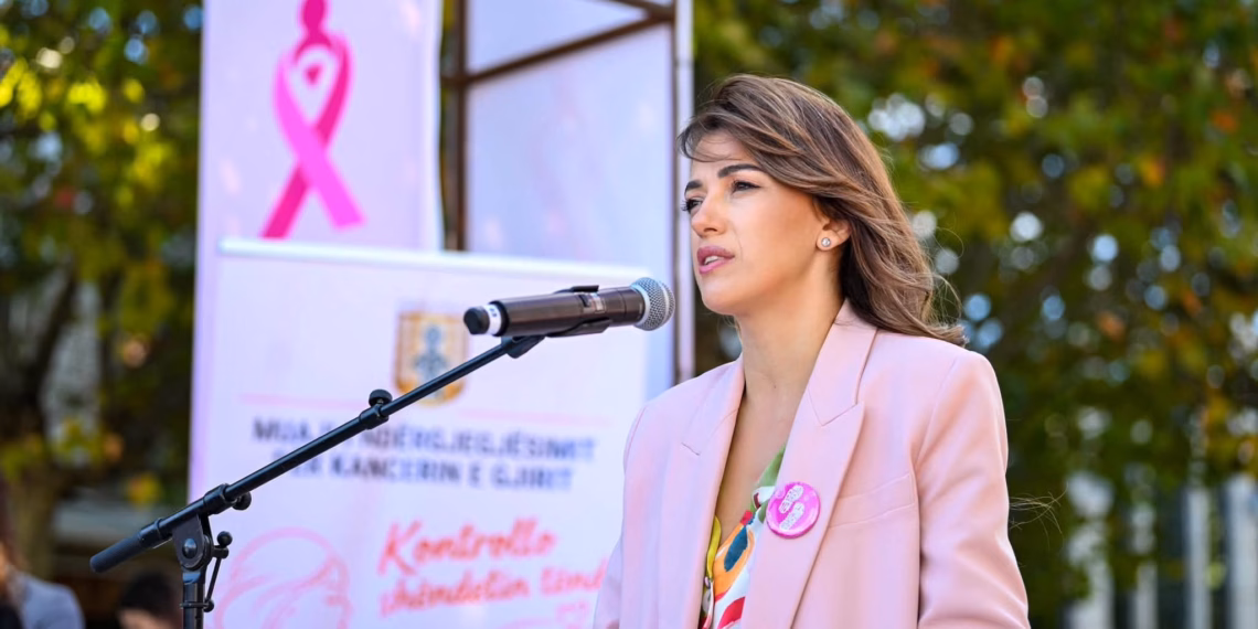 Albulena Haxhiu apelon gratë për kontrolle të rregullta për kancerin e gjirit
