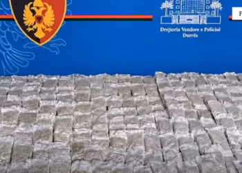 Sekuestrohen mbi 100 kilogramë drogë në Portin e Durrës