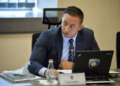 ISDMAK: Armend Mehaj kryeson bindshëm sondazhin për President, lë pas Vjosa Osmanin