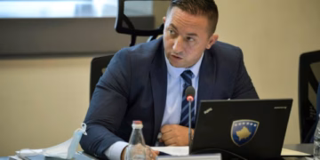 ISDMAK: Armend Mehaj kryeson bindshëm sondazhin për President, lë pas Vjosa Osmanin