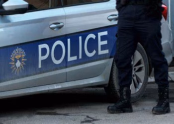 Policia gjen pistoletë dhe fishekë në një veturë në Çagllavicë