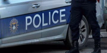 Policia gjen pistoletë dhe fishekë në një veturë në Çagllavicë