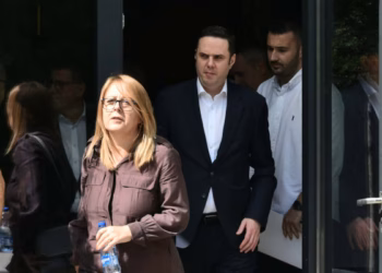 Abdixhiku ndaj 6-shes së LDK-së: Beteja qenka për kryetar të partisë, për keqardhje