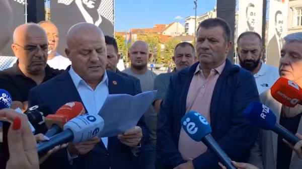OVL-UÇK krijoi platformën: Ndër prioritete debati institucional për shfuqizimin e Ligjit për Gjykatën Speciale