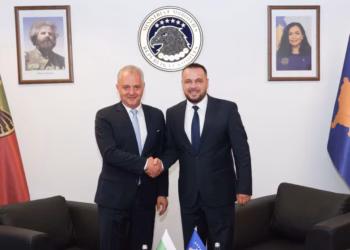 Maqedonci takon ambasadorin bullgar, diskutojnë për sigurinë dhe bashkëpunimin Kosovë-Bullgari