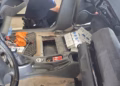 Policia ndalon një veturë me targa serbe në Kamenicë, sekuestrohen rreth 30 kilogramë duhan