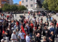 Para protestës së orës 12:00, nis grumbullimi i qytetarëve e veteranëve në Prishtinë