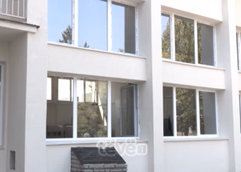 Punëtorët teknik në disa shkolla paguhen nën pagë minimale, vetëm 390 euro
