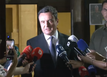 Kurti për 6 deputetët e LDK-së: Qëndrimi i tyre është i papërgjegjshëm dhe i dëmshëm, duket se duan zgjedhjet e reja