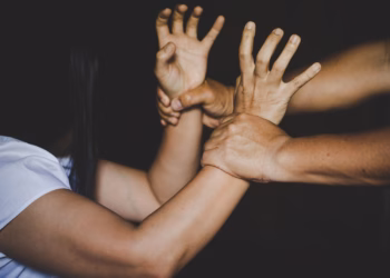 Gjykata Themelore në Mitrovicë dënon një person me 10 vjet burgim për sulm seksual  