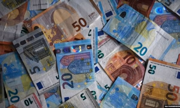 Kasaforta e një xhamie në Ferizaj cak i hajdutëve, vidhen para