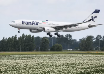Emiratet ndalojnë fluturimet e linjave ajrore iraniane në zbatim të sanksioneve amerikane